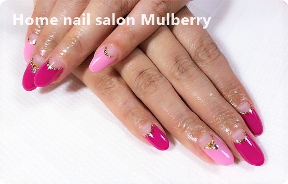 ネイルサロン Mulberry 日記 2色ピンクの逆フレンチネイル